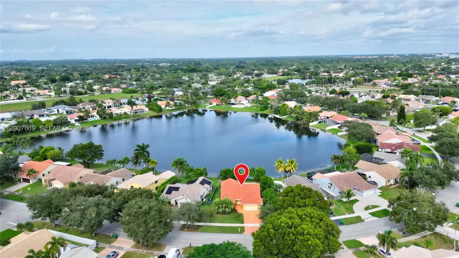 6255 Hawkes Bluff Ave, Davie, FL 33331 - #2