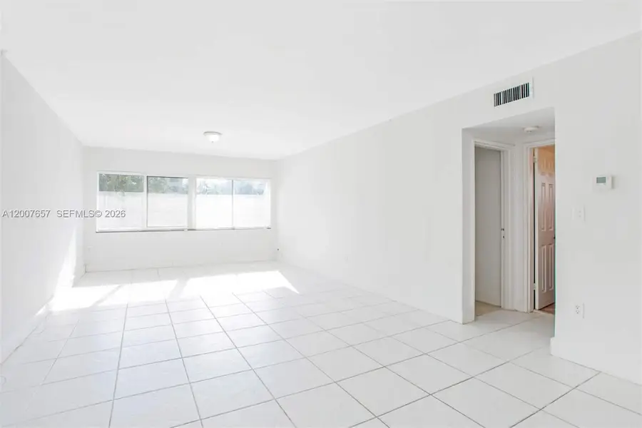 10001 W Bay Harbor Dr #208, Bay Harbor Islands, FL 33154 - #2