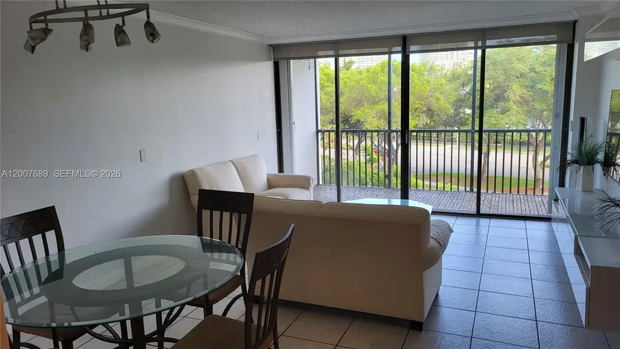 3475 N Country Club Dr #409, Aventura, FL 33180 - #3