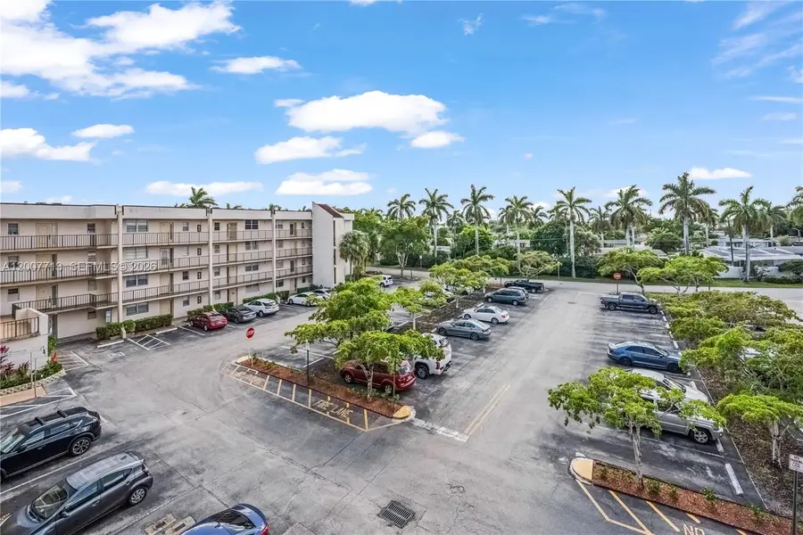 2551 Aragon Blvd #411, Sunrise, FL 33322 - #2