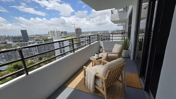 2500 Parkview Dr #2317, Hallandale Beach, FL 33009