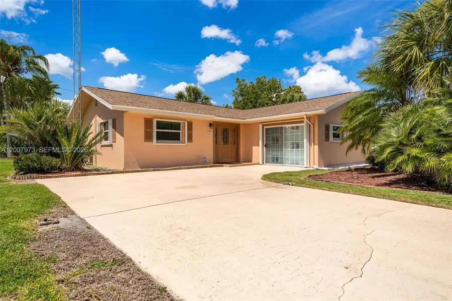 256 Cumquat Rd Nw, Lake Placid, FL 33852 - #2
