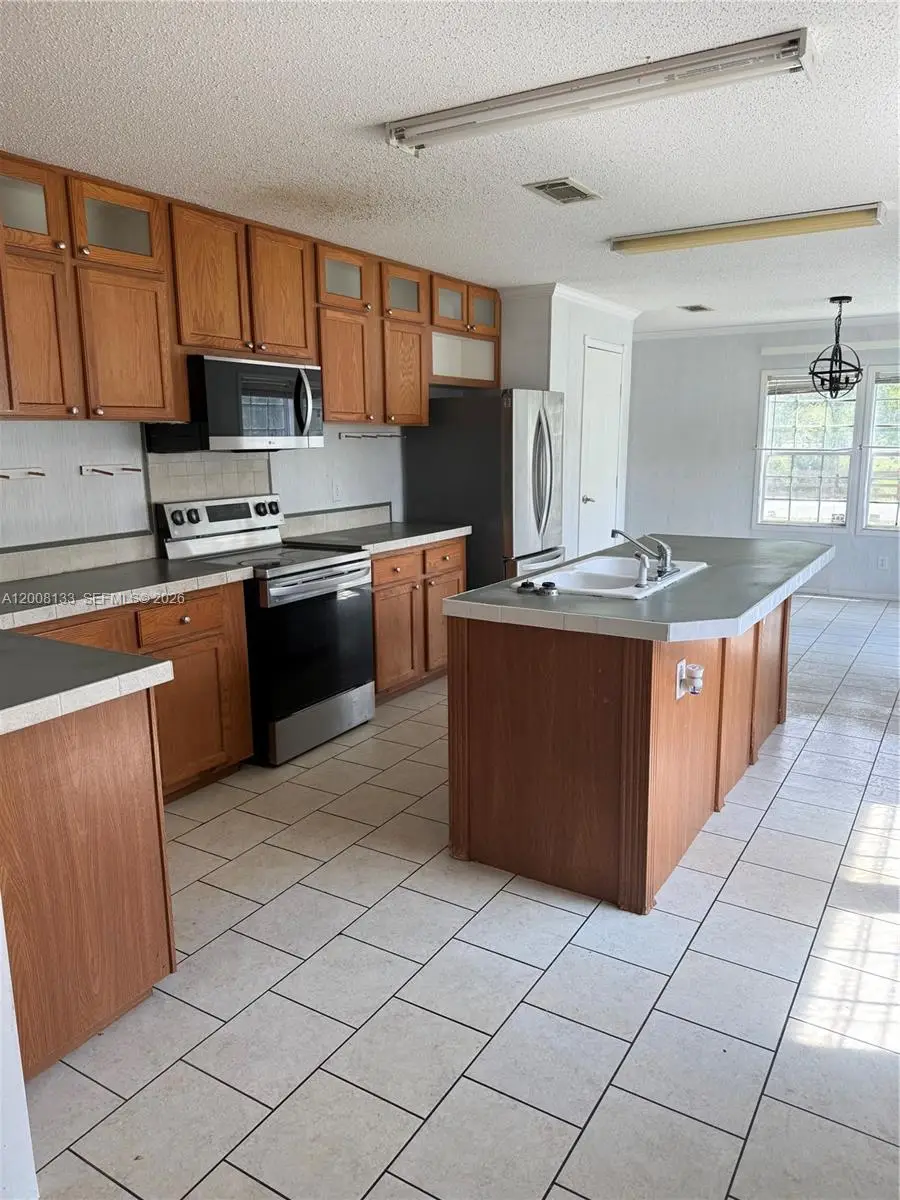 1660 Evans Rd., Labelle, FL 33935 - #2