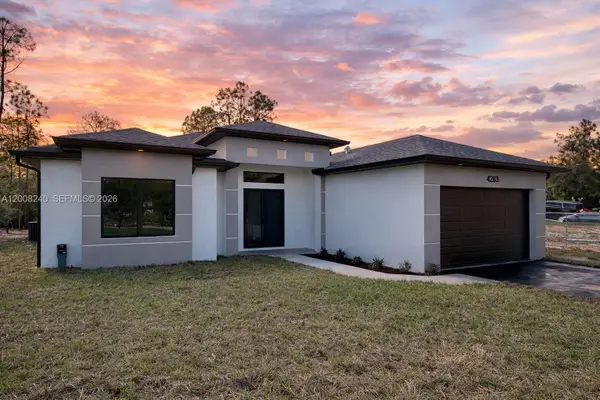4283 10th St Ne, Naples, FL 34120