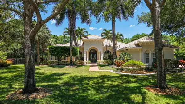 12743 N Winners Cir, Davie, FL 33330