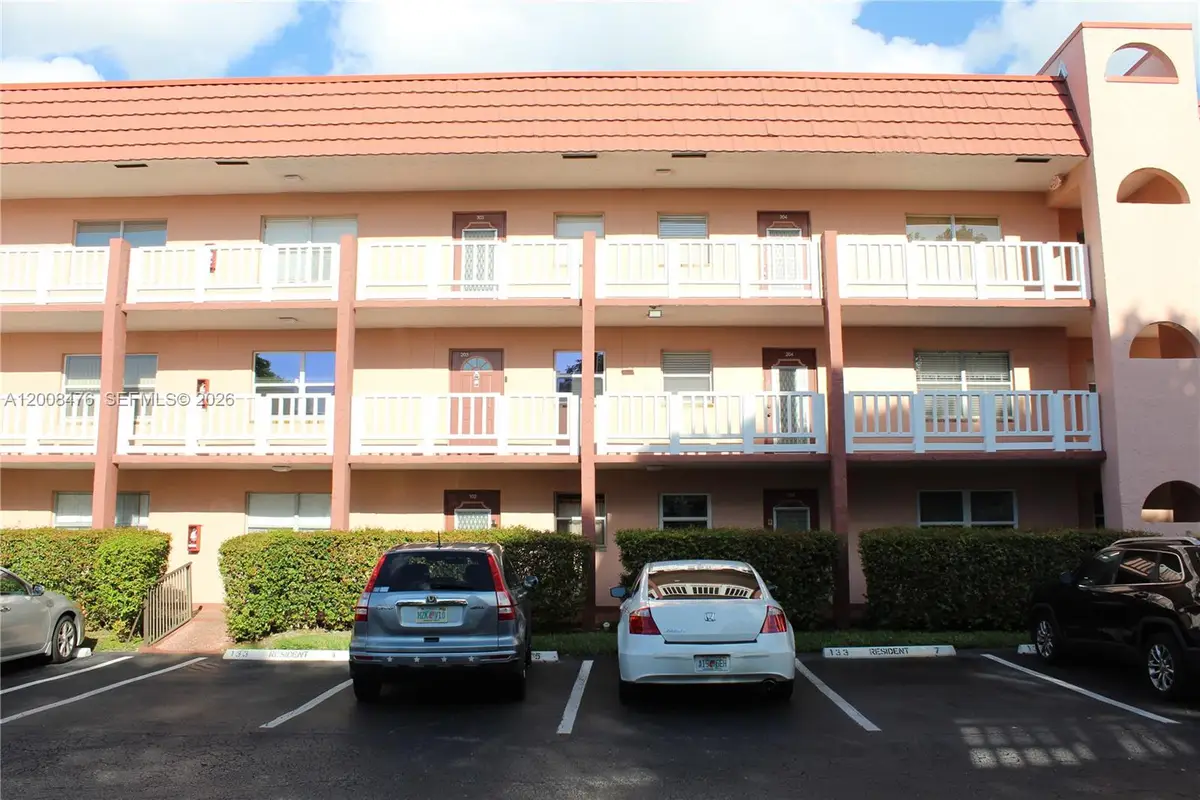 9480 Sunrise Lakes Blvd #204, Sunrise, FL 33322 - #1