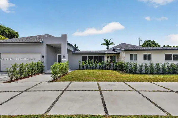 11811 SW 82nd Rd, Miami, FL 33156