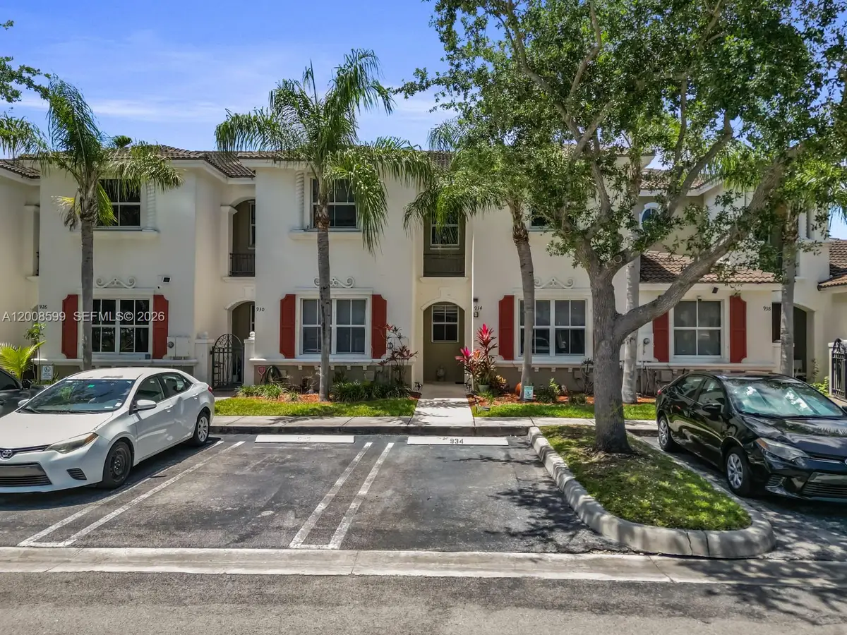 934 NE 42nd Ter, Homestead, FL 33033 - #1