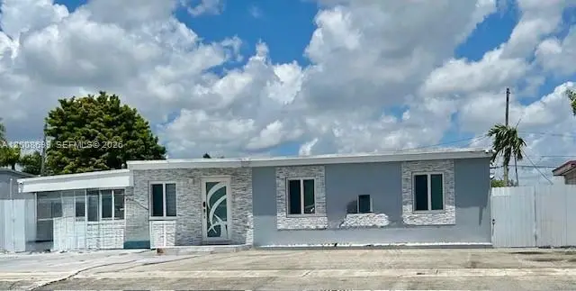 367 W 33rd St, Hialeah, FL 33012 - #2