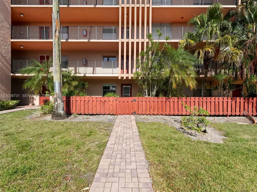 480 NW 76th Ave #102, Margate, FL 33063 - #2