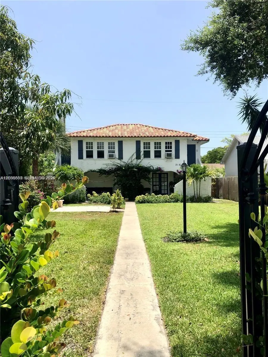 218 S M St, Lake Worth, FL 33460 - #2