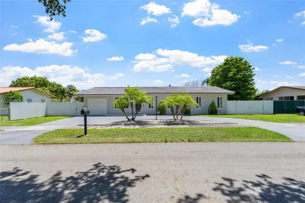 12724 SW 33rd Ter, Miami, FL 33175