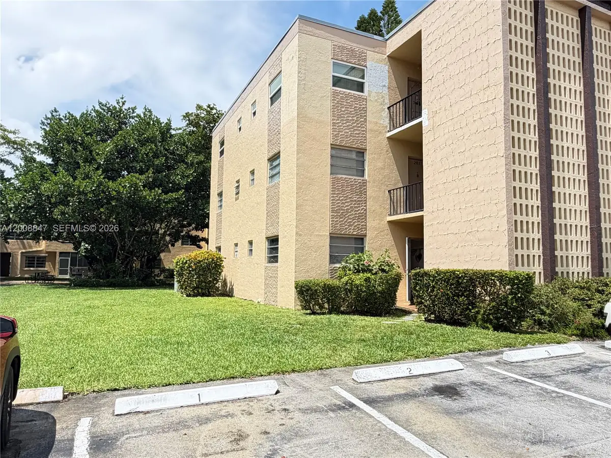 101 Berkley Rd #101, Hollywood, FL 33024 - #1