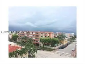 7740 Abbott Ave #5B, Miami Beach, FL 33141 - #2