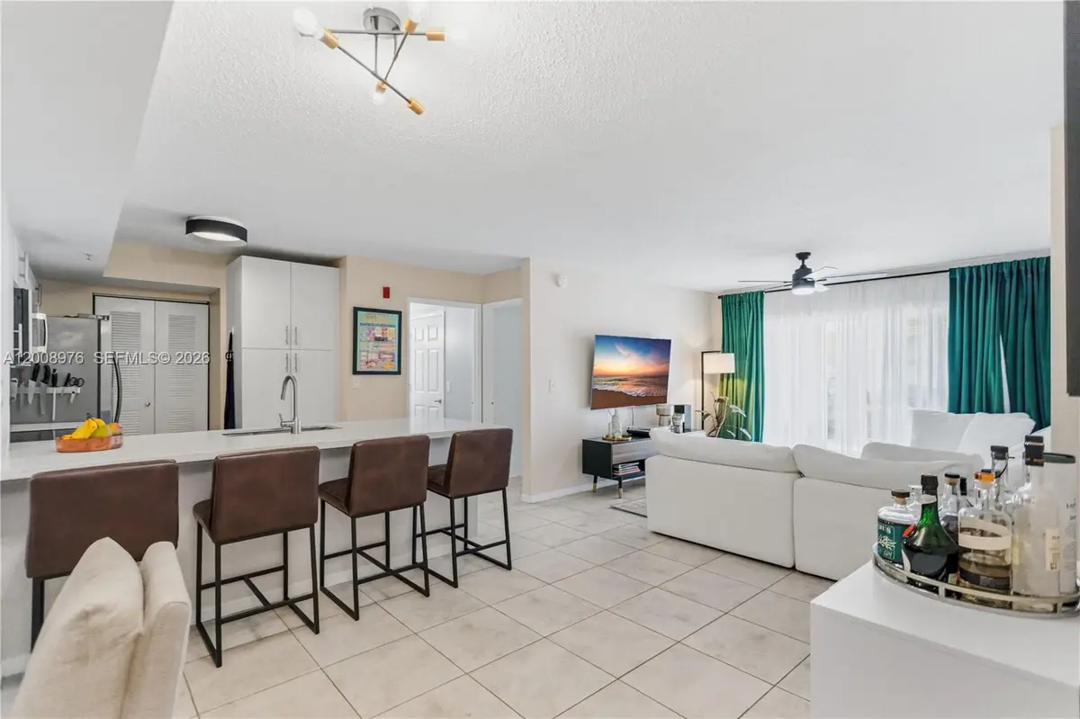 2640 S University Dr #111, Davie, FL 33328 - #1