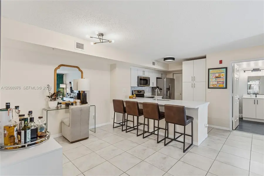 2640 S University Dr #111, Davie, FL 33328 - #3