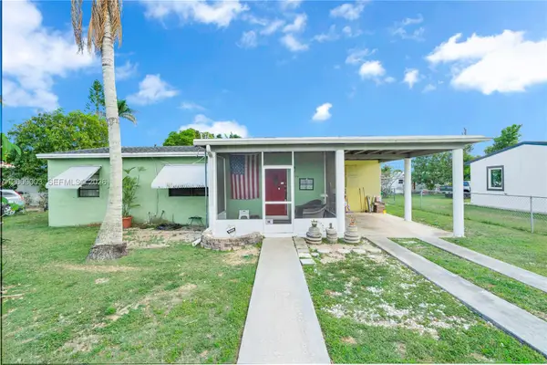 1570 NE 15th St, Homestead, FL 33033