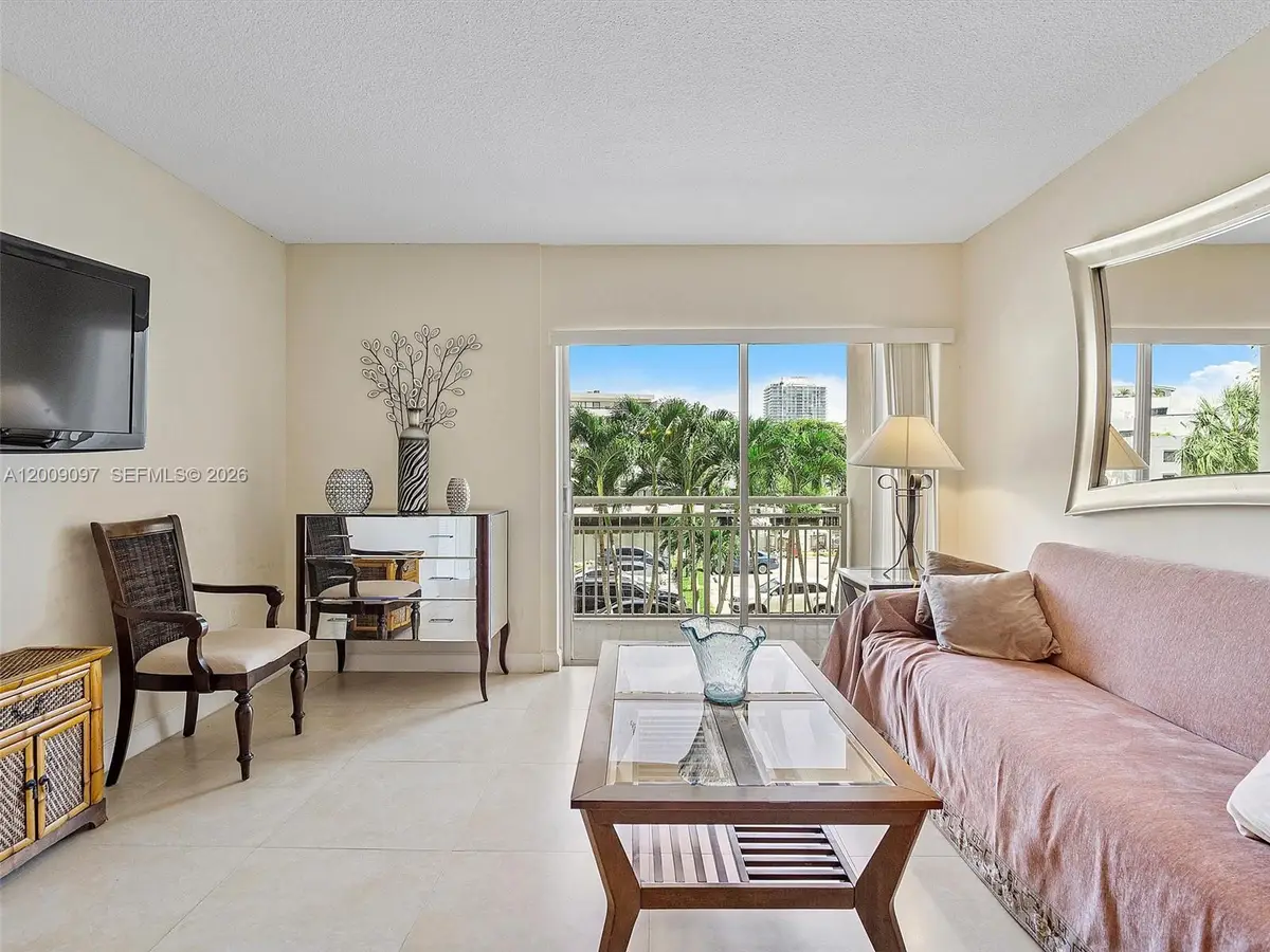 400 Kings Point Dr #229, Sunny Isles Beach, FL 33160 - #1