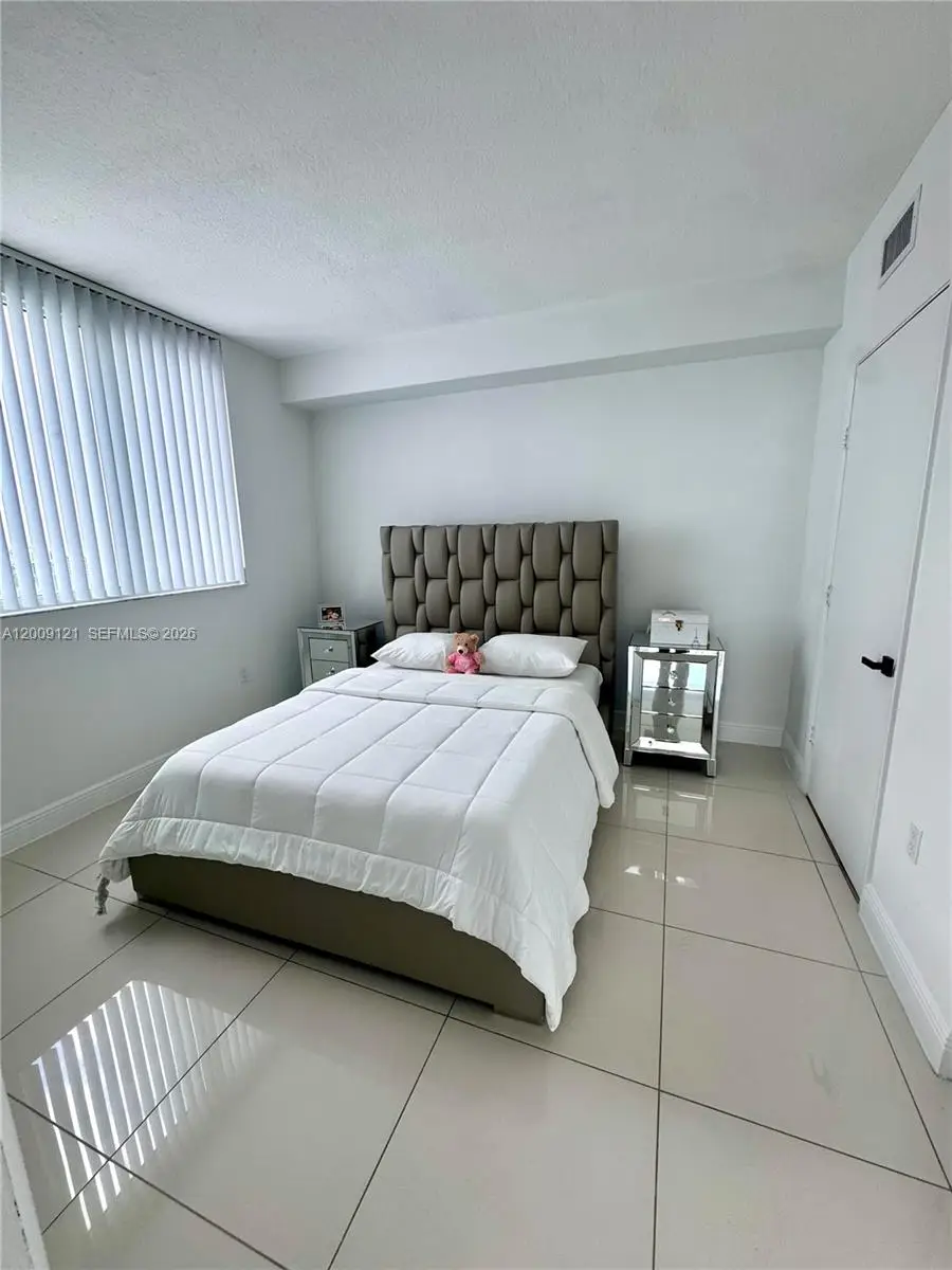 1871 NW S River Dr #2005, Miami, FL 33125 - #3