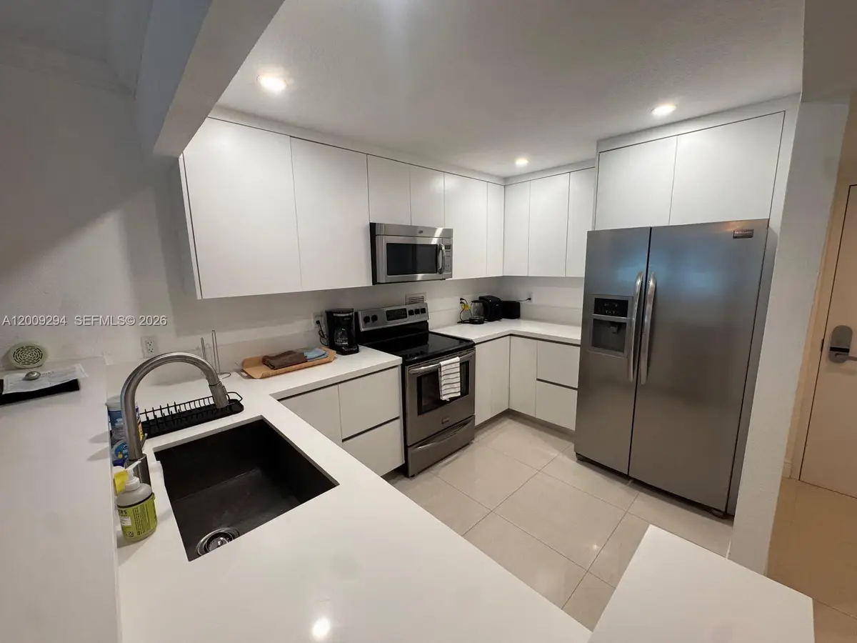 2301 Collins Ave #427, Miami Beach, FL 33139 - #1