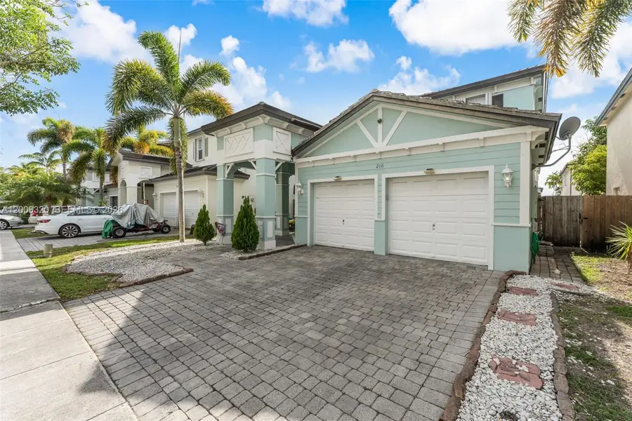 216 NE 36th Ter, Homestead, FL 33033 - #2