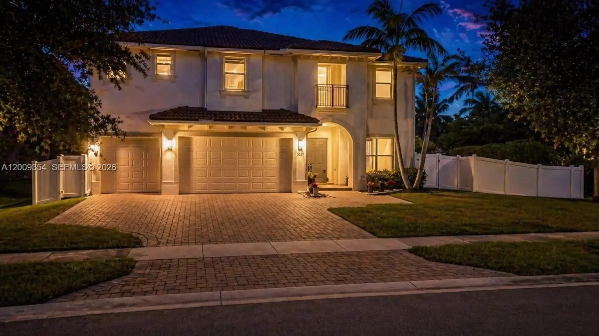 7601 Cavalia Dr, Davie, FL 33328 - #1