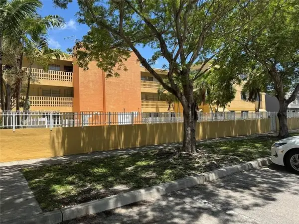 1821 NE 168th St #B3, North Miami Beach, FL 33162