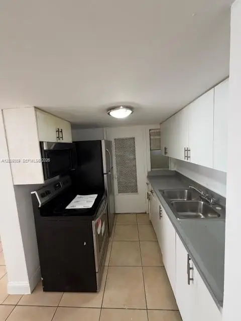 1821 NE 168th St #B3, North Miami Beach, FL 33162 - #3