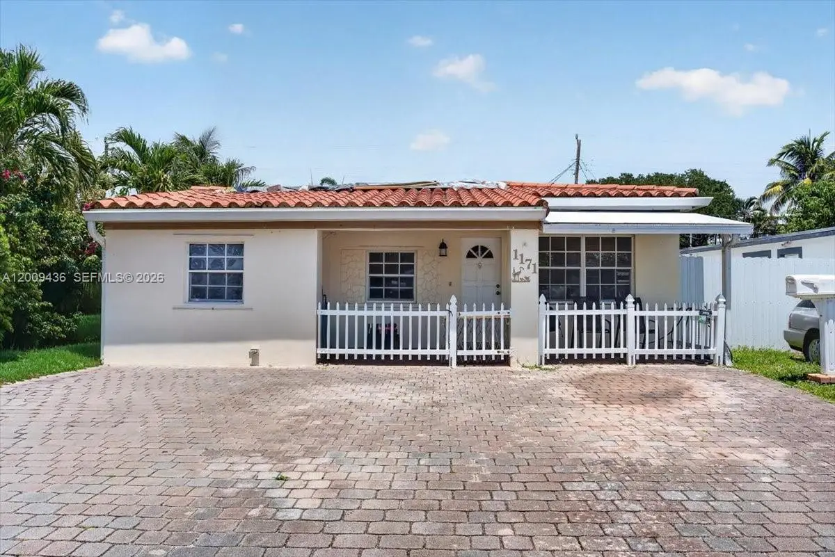 1171 NE 182nd St, North Miami Beach, FL 33162 - #1