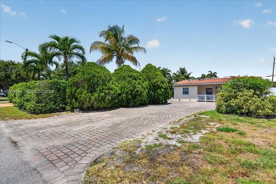 1171 NE 182nd St, North Miami Beach, FL 33162 - #3