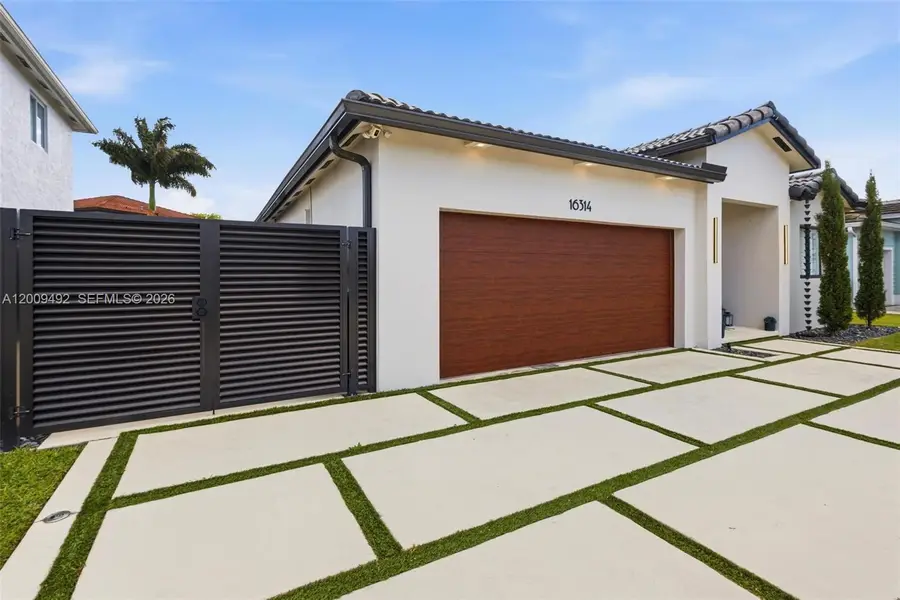 16314 SW 57th St, Miami, FL 33193 - #3