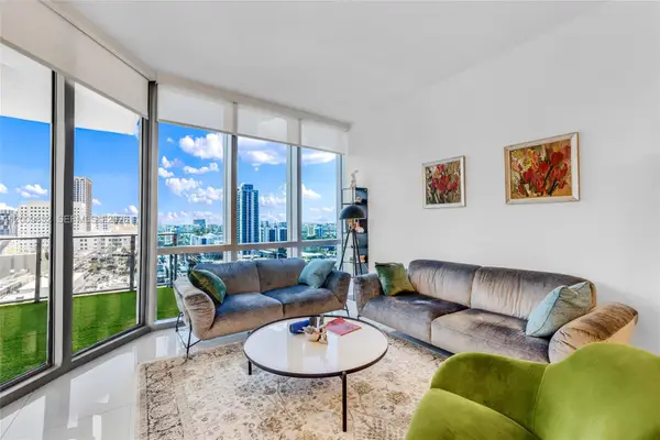 851 NE 1st Ave #1408, Miami, FL 33132
