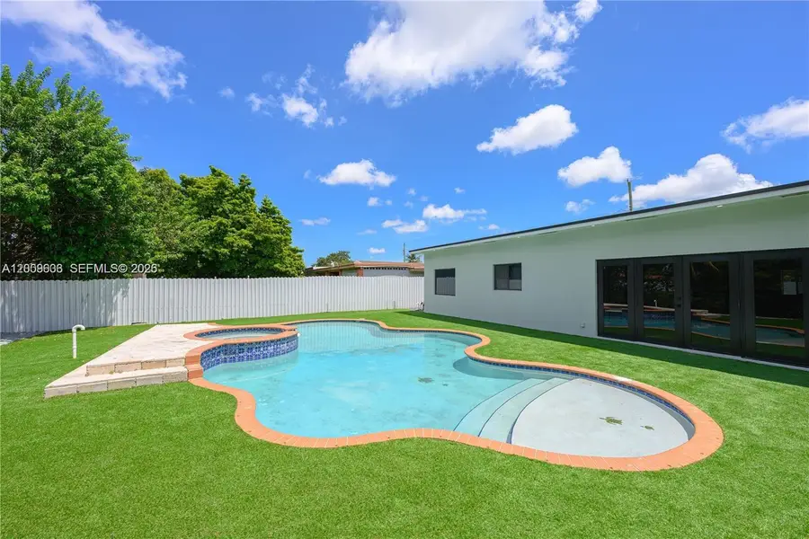 11835 SW 37th St, Miami, FL 33175 - #2