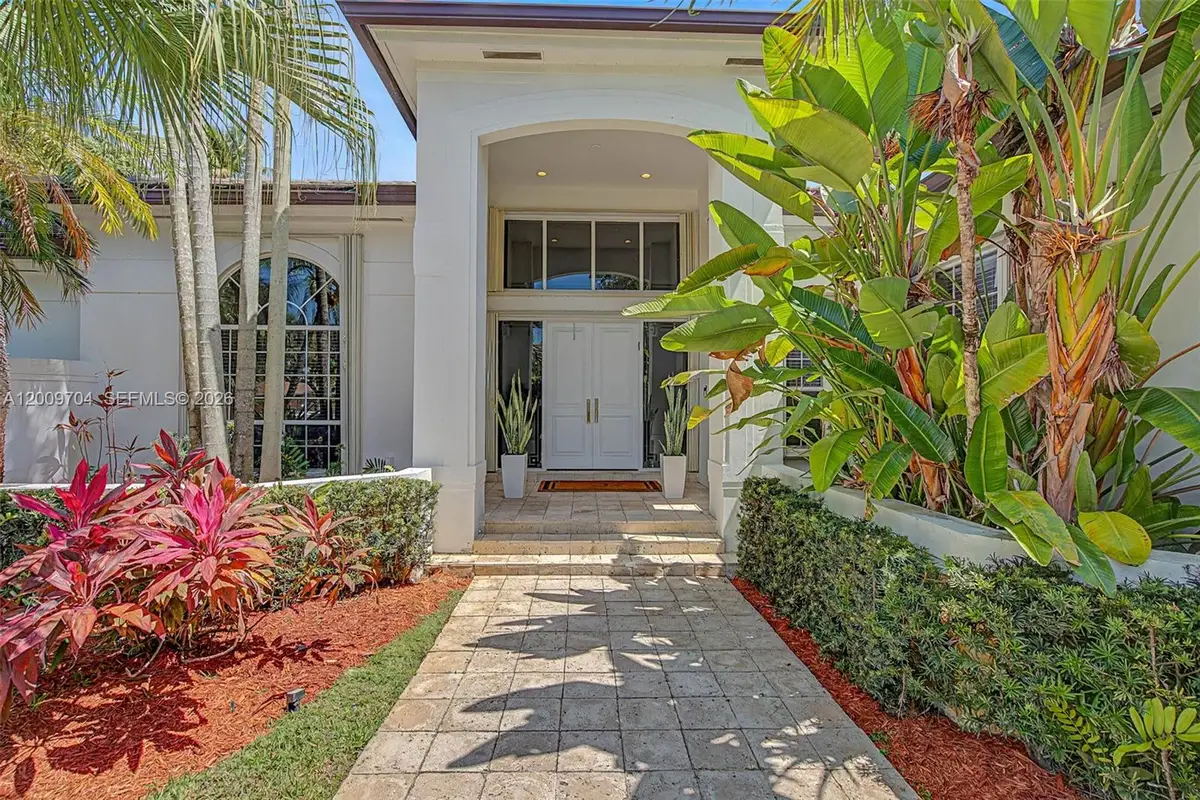 6721 SW 140th St, Palmetto Bay, FL 33158 - #1