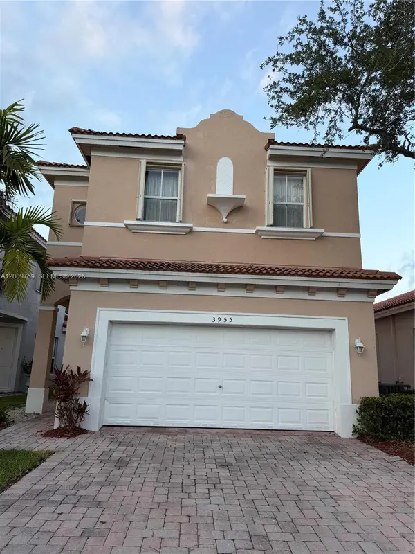 3955 NE 13th Dr, Homestead, FL 33033