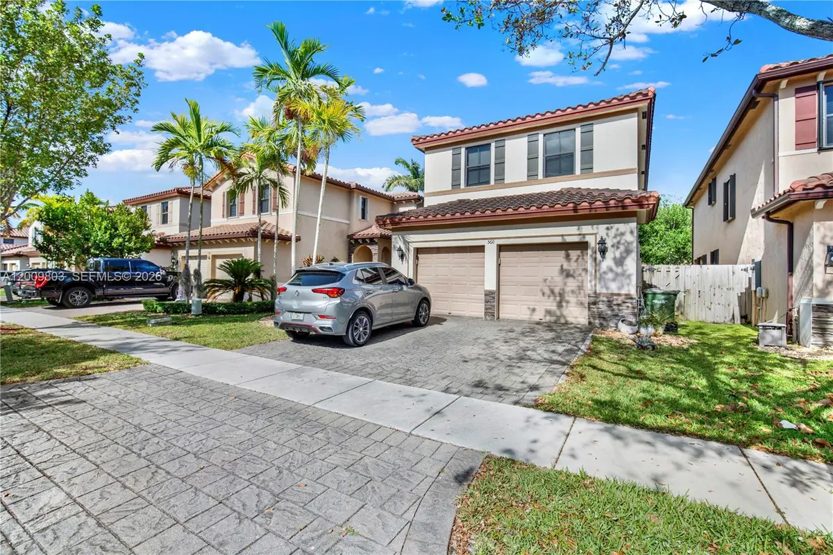 560 SE 33rd Ter, Homestead, FL 33033 - #1