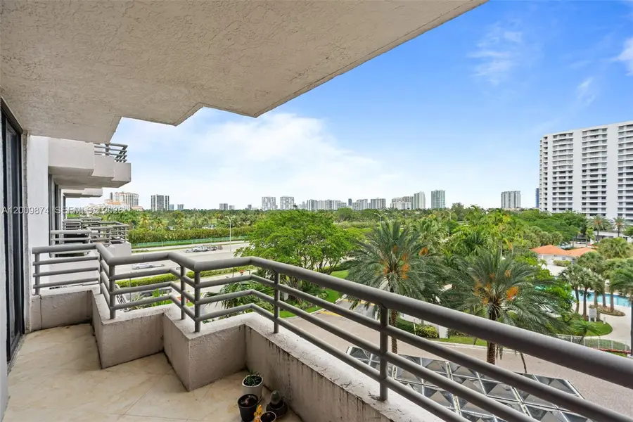 3300 NE 191st St #609, Aventura, FL 33180 - #3