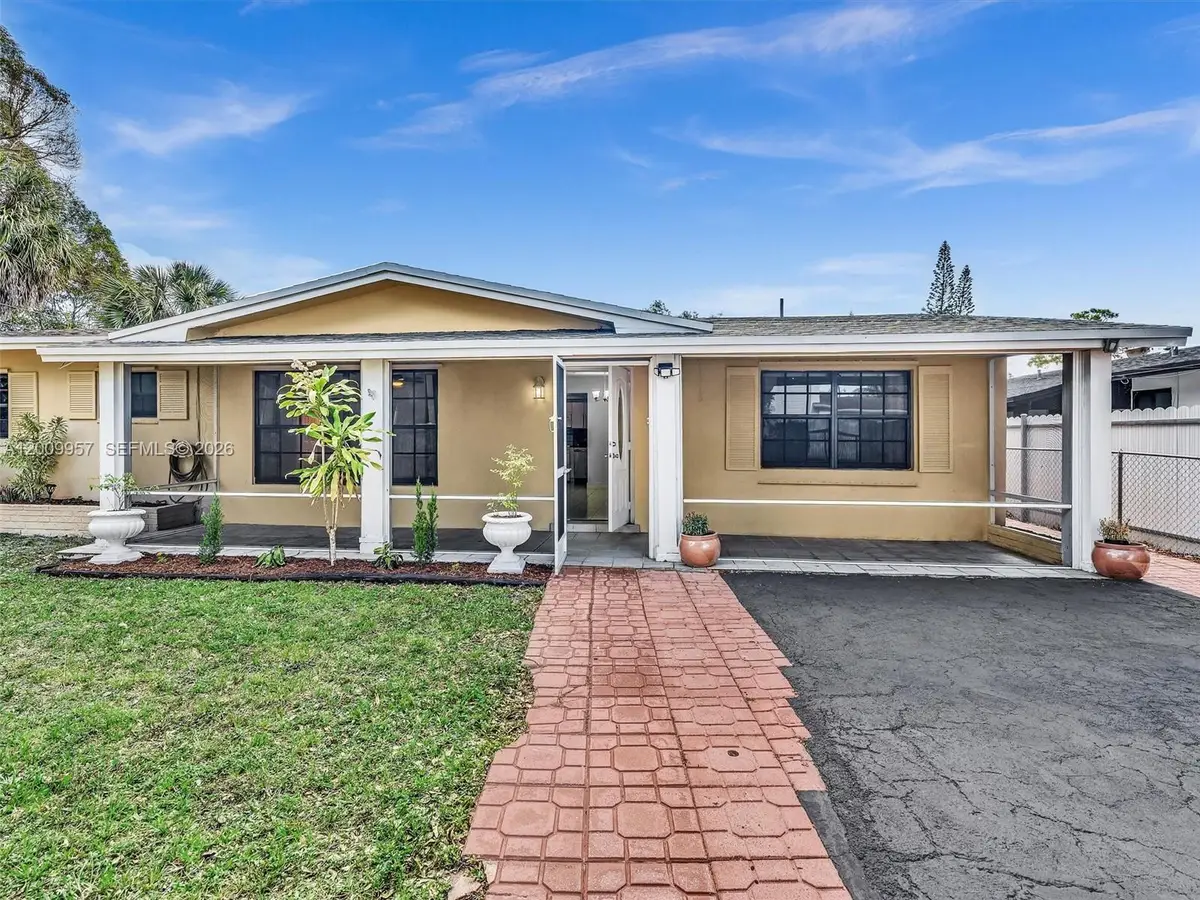 1322 SW 26th Ter, Fort Lauderdale, FL 33312 - #1