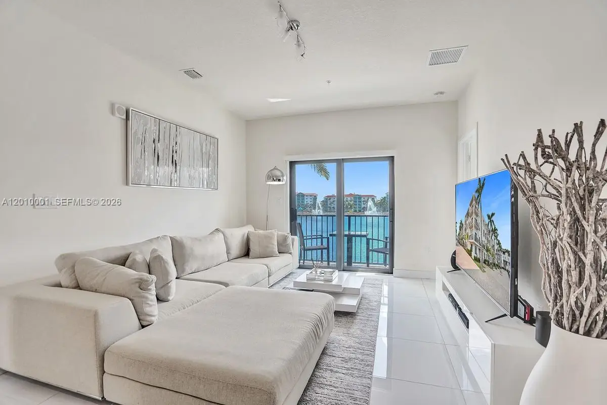 4725 NW 85th Ave #38, Doral, FL 33166 - #1