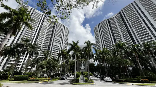 21150 Point Pl #1202, Aventura, FL 33180