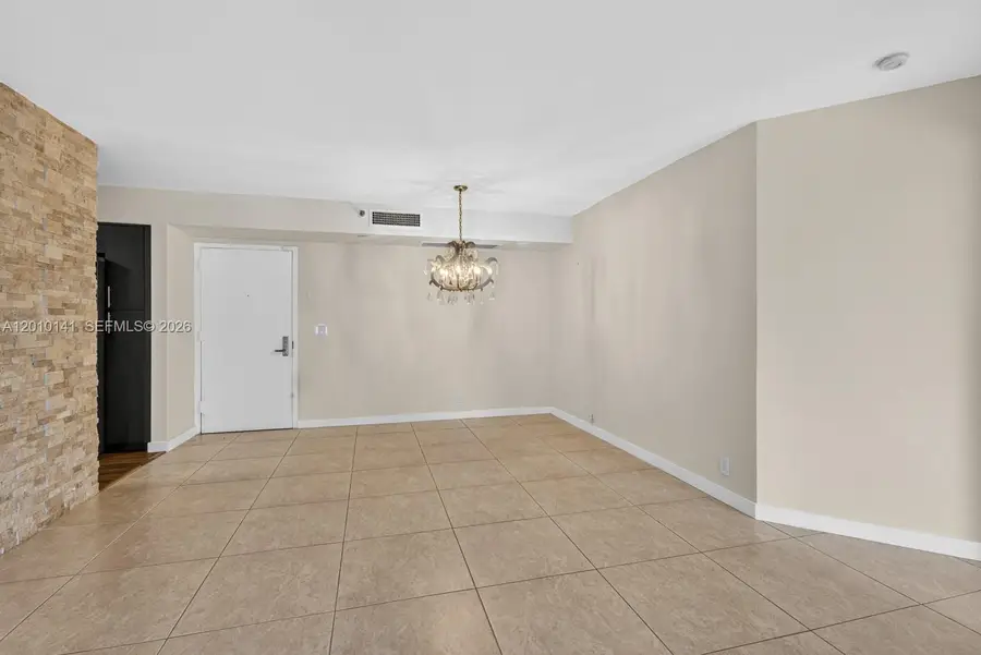3500 Mystic Pointe Dr #302, Aventura, FL 33180 - #2