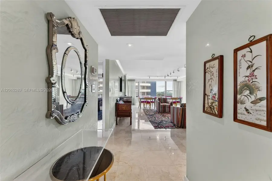 5225 Collins Ave #1519, Miami Beach, FL 33140 - #3