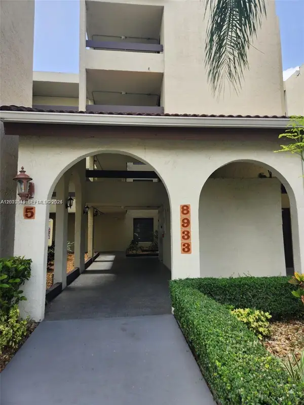 8933 SW 123rd Ct #108, Miami, FL 33186