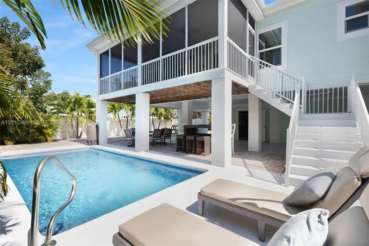 320 Calzada De Bougainville, Marathon, FL 33050 - #1