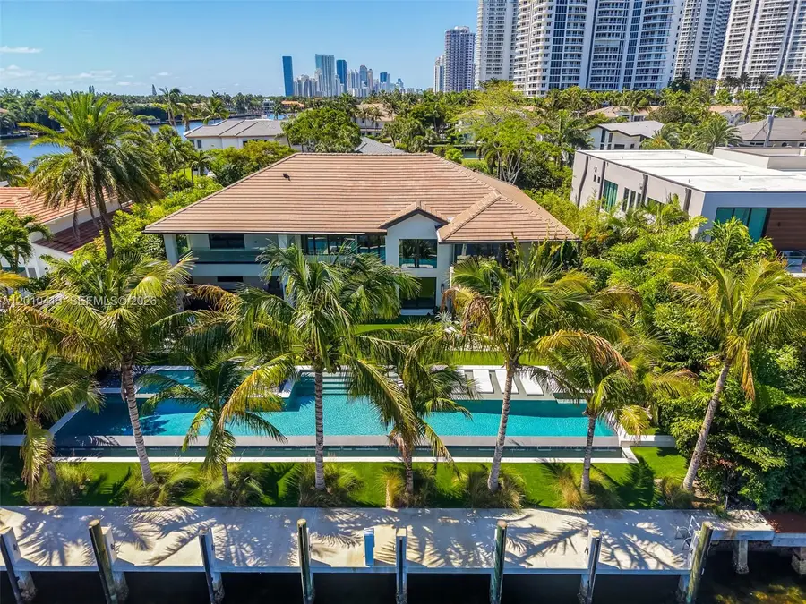 110 Holiday Dr, Hallandale Beach, FL 33009 - #2