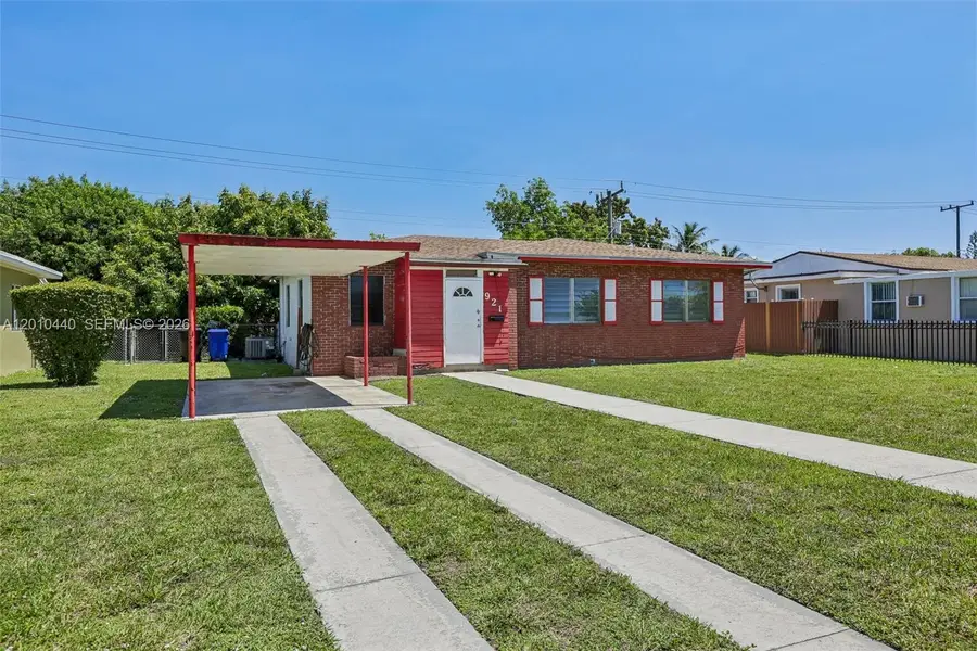 921 NE 159th St, North Miami Beach, FL 33162 - #2