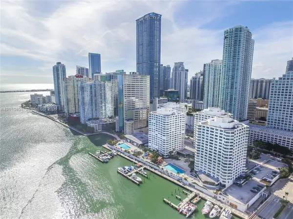 999 Brickell Bay Dr #805, Miami, FL 33131