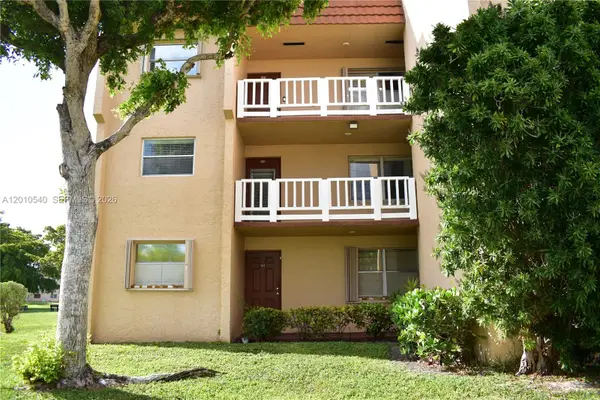 9321 Sunrise Lakes Blvd #201, Sunrise, FL 33322