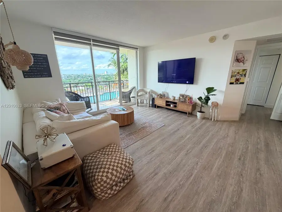 3232 SW 22nd Ter #910, Miami, FL 33145 - #3