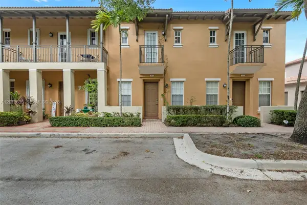 483 SW 147th Ter #2-48, Pembroke Pines, FL 33027